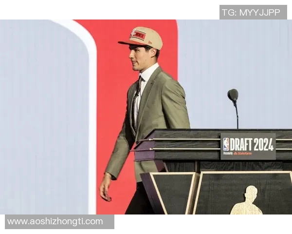 纯分率100%!谢泼德今日的29分均为运动战得分,无任何罚球 纯分率100%!谢泼德今日的29分均为运动战得分,无任何罚球